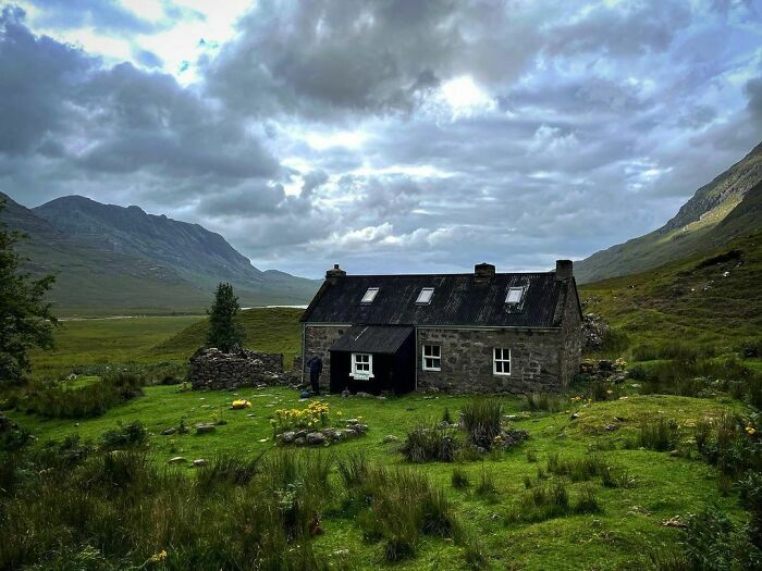 House in the middle of the mountains