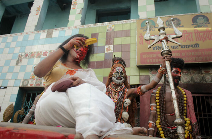 The Festival Of Ashes: Varanasi Masan Ki Holi 2023 (21 Pics)