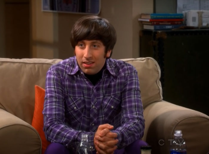 Howard Wolowitz sitting on a chair 
