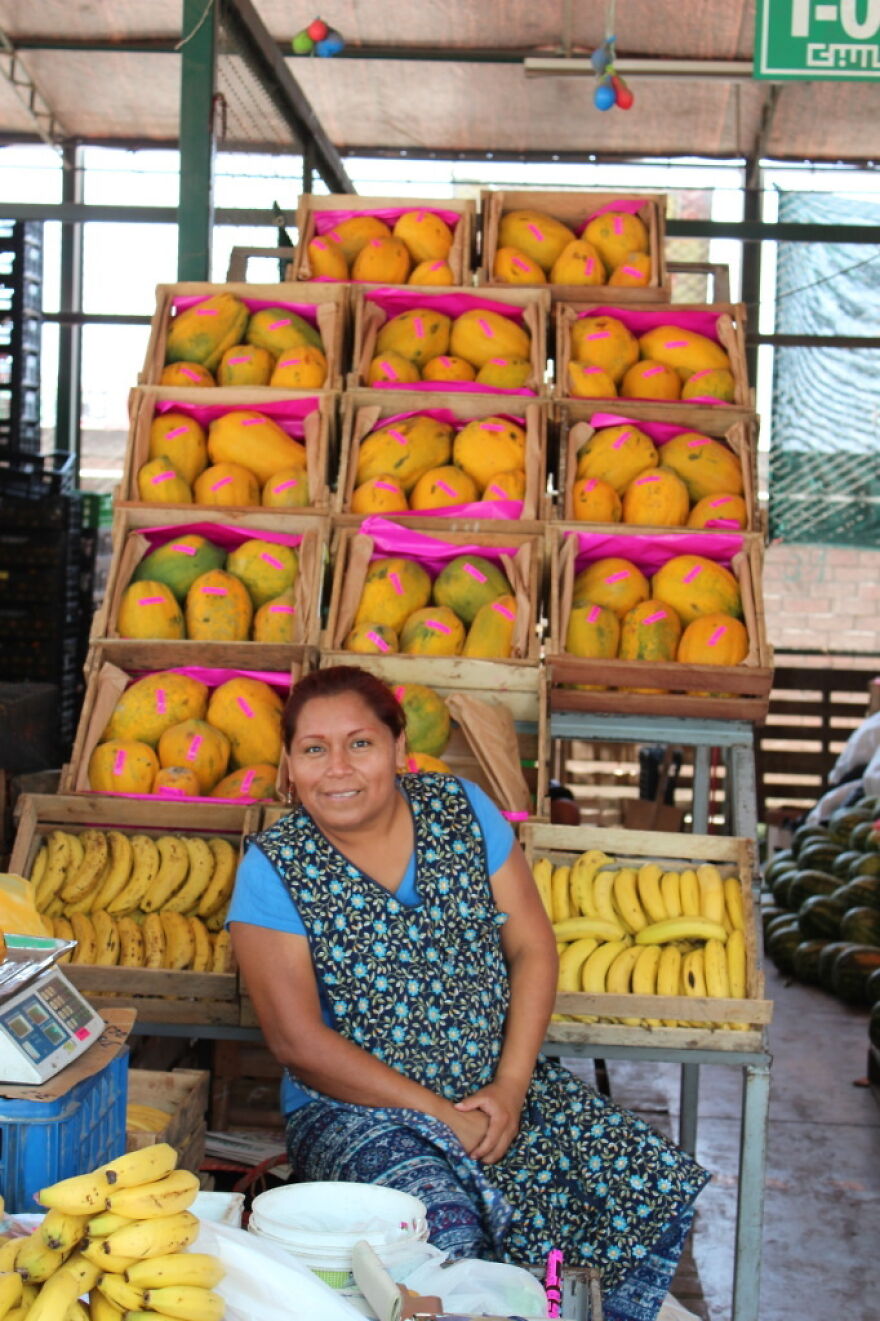 I Photographed A Day At A Wholesale Market In Lima, Peru (36 Pics)