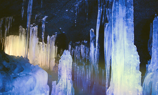 Ice_Cave-646530c70980f.jpg