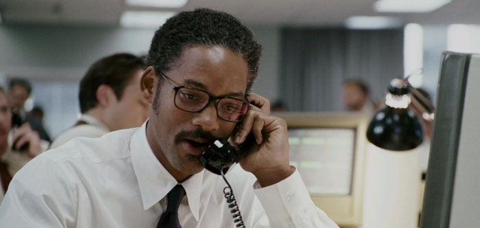 Chris Gardner talking on the phone from The Pursuit of Happyness