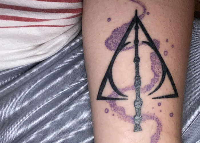 "Seems A Tad Done To Death": 30 Tattoo Designs That Scream “I Have No Creativity,” According To People Online