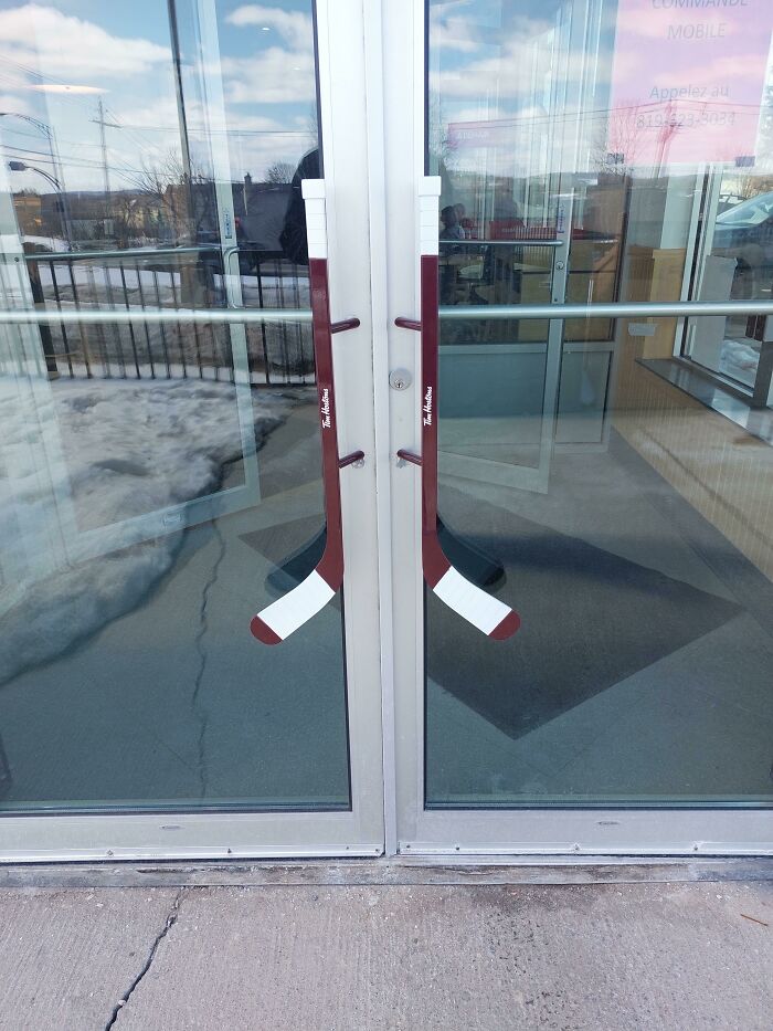 Canada Coffee Shop Door Handle