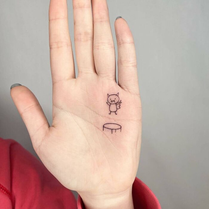 https://www.boredpanda.com/blog/wp-content/uploads/2023/06/64914e743f3e5_small-hand-tattoos.jpg
