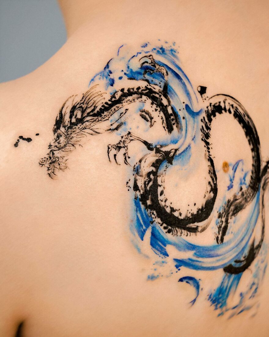 Here are the photos of my Tattoo, concept is DemonSlayer Giyu's Water  Breath mix with some Japanese style art... PS. Sorry for low quality!  (2/2post) : r/jay3