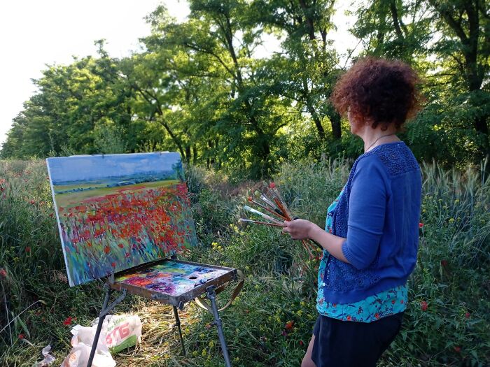 We Painted Poppies In The Field (25 Pics)