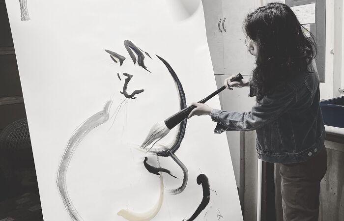 Giant Cat Art With A Giant Calligraphy Brush (4 Pics)