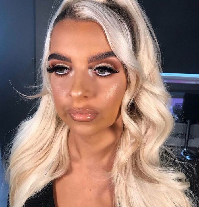 I Don’t Know What Is It About This... But The Makeup Just Looks Like She’s Melting