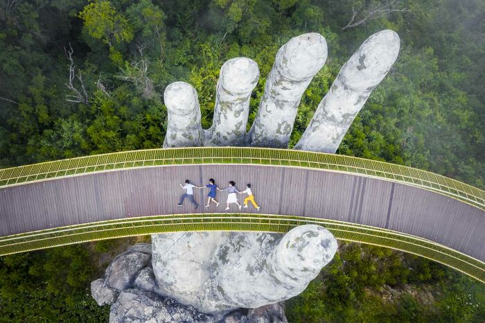 Celebrating The Fifth Anniversary Of Golden Bridge, A Modern, Man-Made Wonder Of The World (5 Pics)