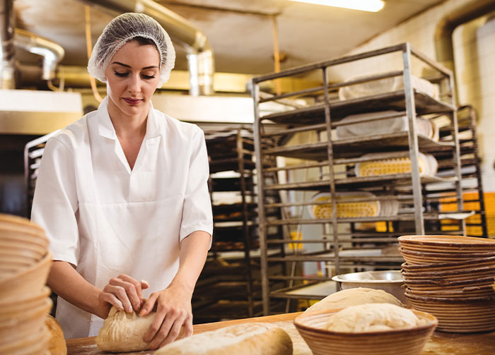 Boss Tells Woman To Keep Baking Pies Until She Arrives, Underestimates Her Efficiency