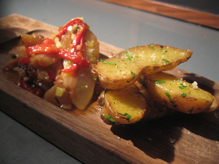 Woman 'Fixes' Best Man's Problem Of Being Served Potatoes, Simply Grabs Them Off His Plate