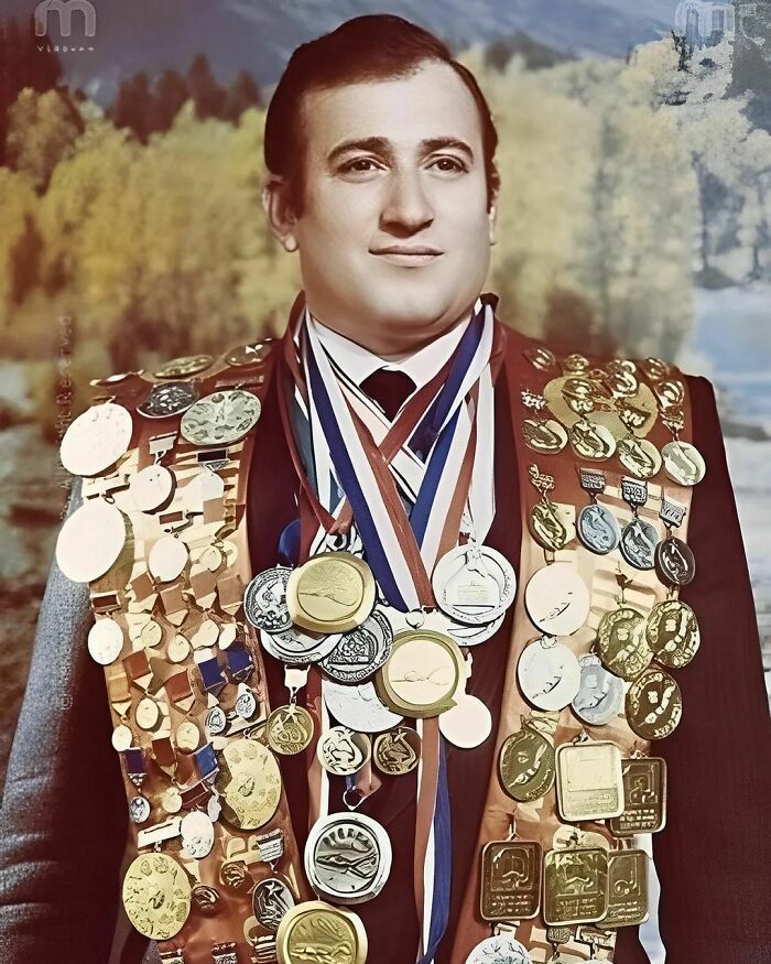 Shavarsh Karapetyan, An Armenian Finswimmer(10-Time World Record Holder), Who Saved Lives Of 20 Drowning Passengers In A Sinking Trolleybus Which Fell Of A Bridge Into The Yerevan Lake