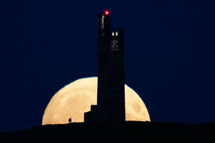 Blue-Super-Moon-Photos-From-World