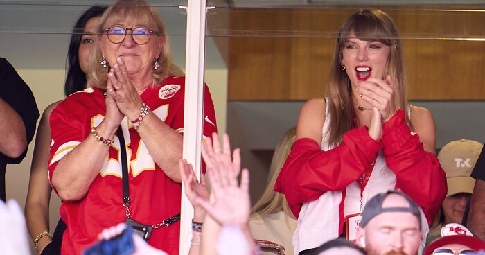 Taylor Swift Takes Up Travis Kelce's Invite To Attend Chiefs Game, Fuels Dating Rumors