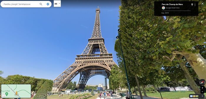 Eiffel tower in Google street view 