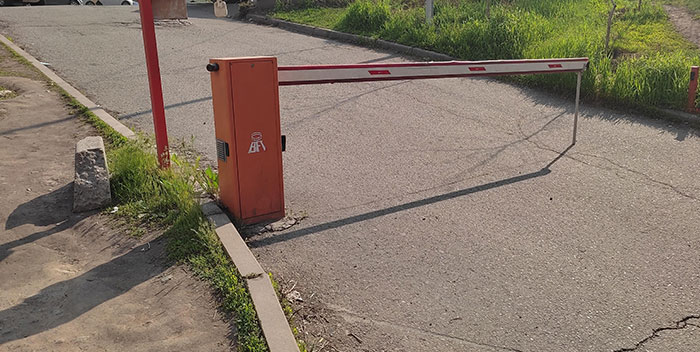 My Neighbors Put An Arm Barrier That Doesn't Let My Car Into My Own Neighborhood