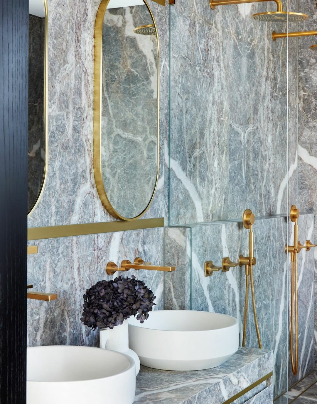 8 Small Bathroom Design Tips - VIGO BLOG