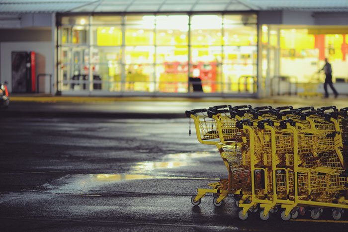 Karens Leave Their Cart In The Middle Of Parking Lot, Get Surprised When Another Shopper Confronts Them