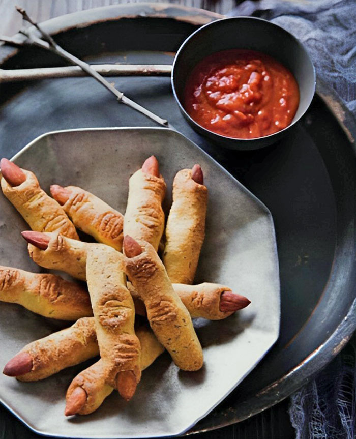 Spooky Witches' Fingers