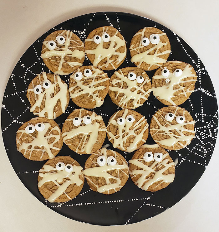 Cinnamon Maple Mummy Cookies