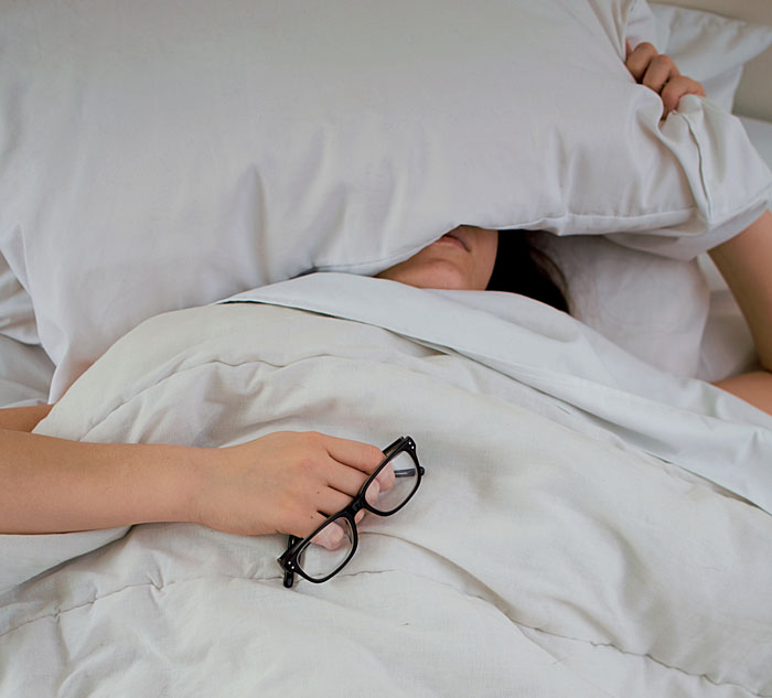 Woman Maliciously Gets Up And Starts Her Day After Roommate's First 5AM Alarm As Petty Revenge