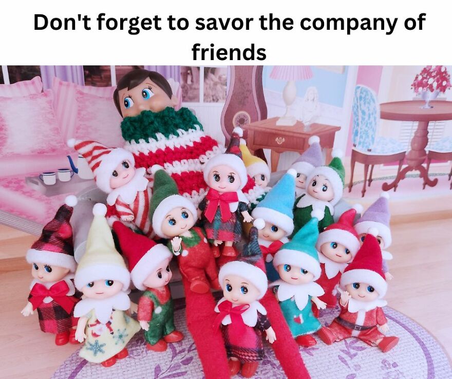 I've Created These Amusing Elf On The Shelf Appearances (15 Pics)