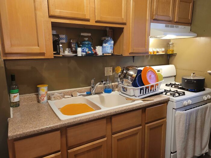 After More Than A Year In A Deep Depression I Finally Cleaned My Kitchen!! Its Not Perfectly Clean By Any Stretch. But Its Getting There!