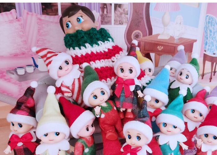 I’ve Created These Amusing Elf On The Shelf Appearances (15 Pics)