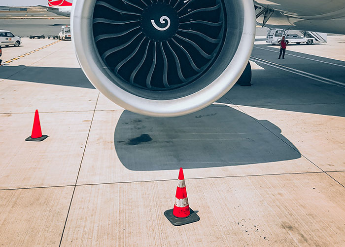 30 People Who Work In The Aviation Industry Share The Craziest Things They Have Seen