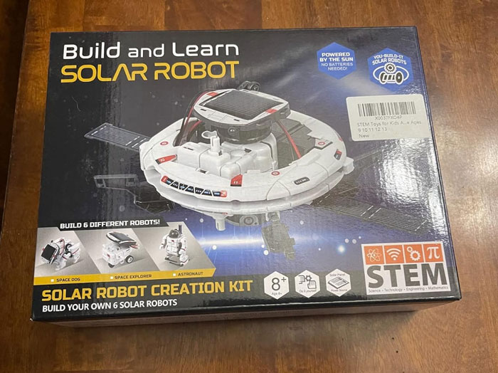 Solar Robot Science Kit: A fun and educational gift perfect for nurturing their creativity, problem-solving skills, and curiosity in STEM fields.