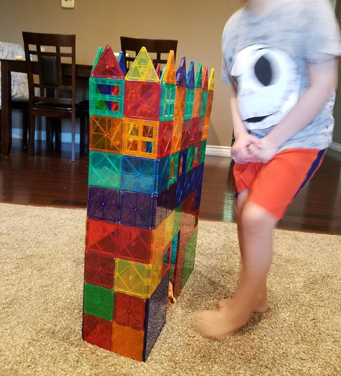 Magnet Toys: Perfect for developing motor skills, understanding color, and building geometric shapes while ensuring safe play.