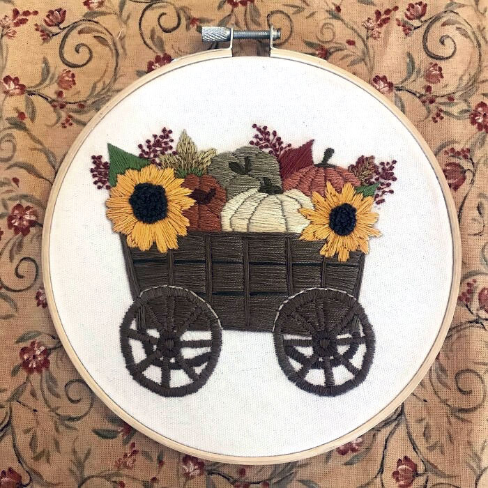 Cozy Little Autumn Wagon For Thanksgiving