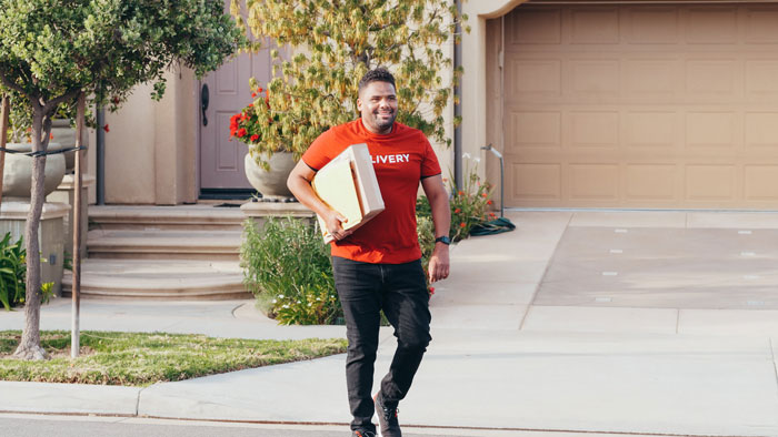 Neighbor’s Laptop Is Delivered To Man, He Decides To Teach Him A Lesson, Returns It To Shipping Hub 