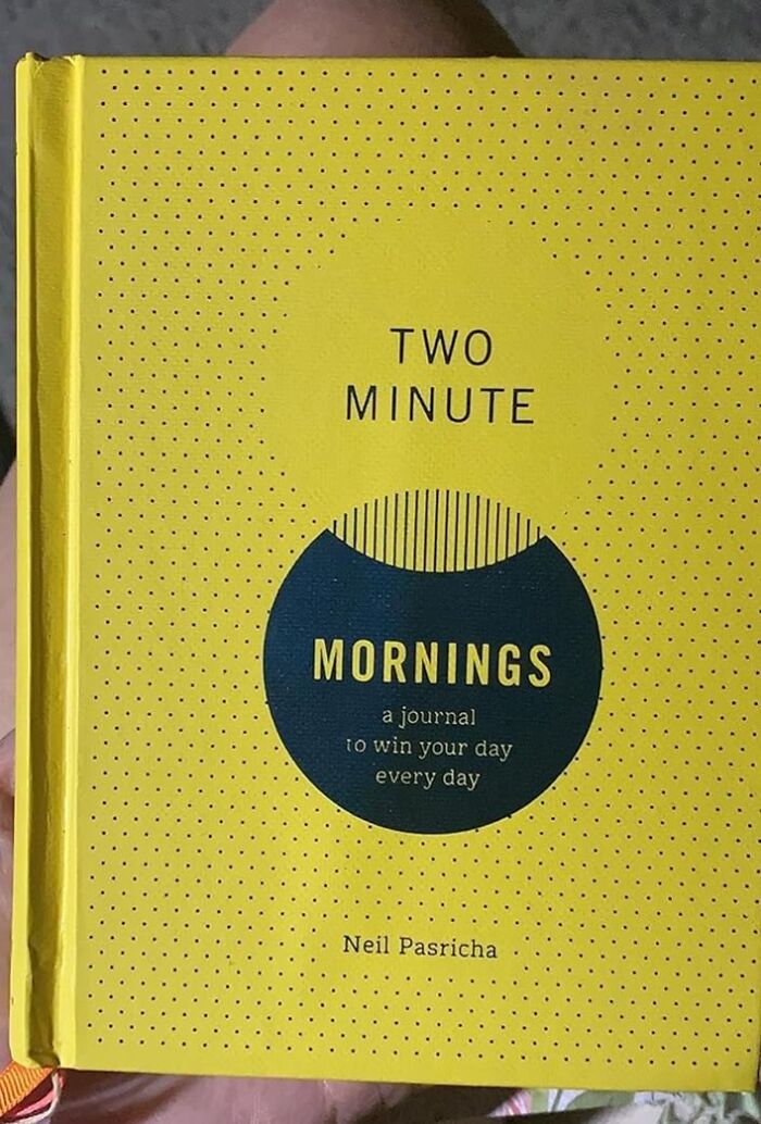 Start Your Days With Purpose: 'Two Minute Mornings' Journal - Win Your 2024 Mornings With Daily Doses Of Gratitude And Mindfulness!