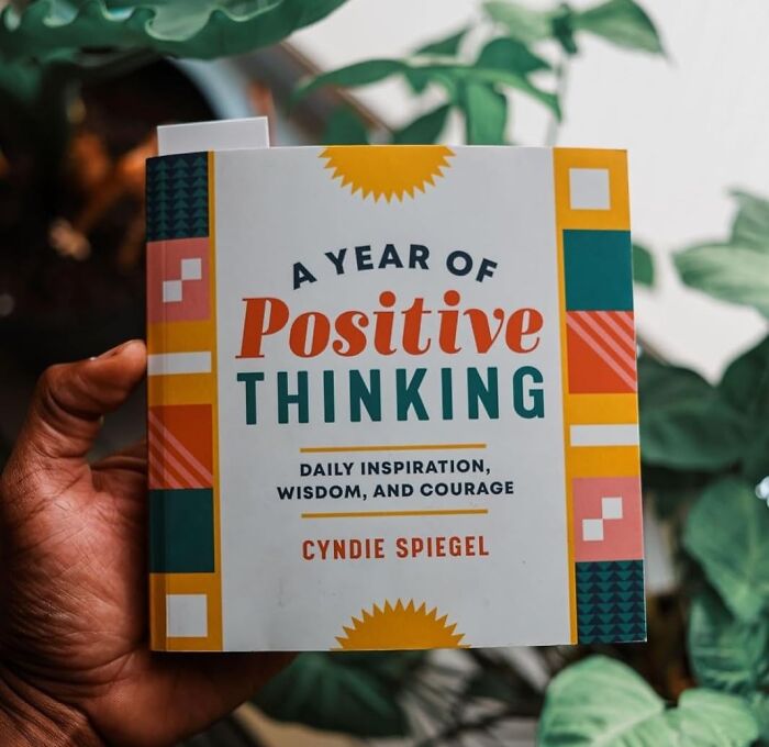 Find Daily Inspiration, Wisdom, And Courage In 'A Year Of Positive Thinking' - Fuel Your Soul With Encouraging Quotes And Empowering Mindset Shifts