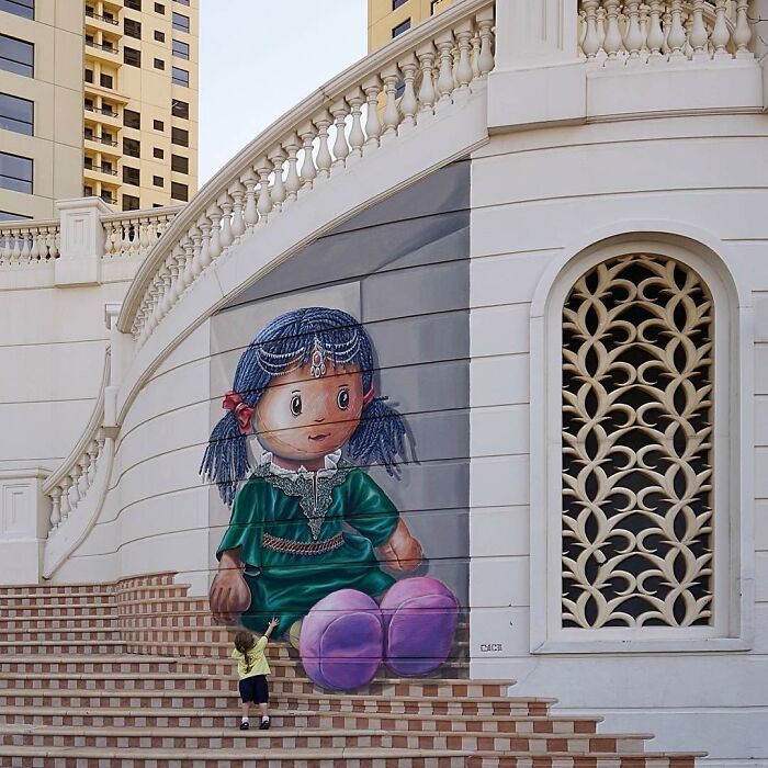 This Street Artist Brings More Joy To City Streets With His Gigantic 3D Arts