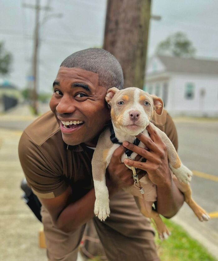 UPS Delivery Man Makes A Point Of Greeting Every Dog He Encounters (New Pics)