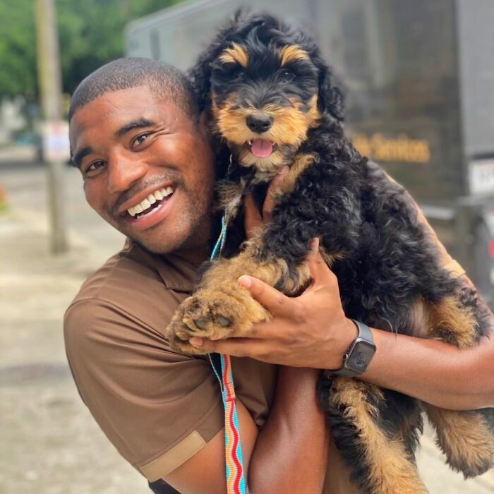 UPS Delivery Man Makes A Point Of Greeting Every Dog He Encounters (New Pics)