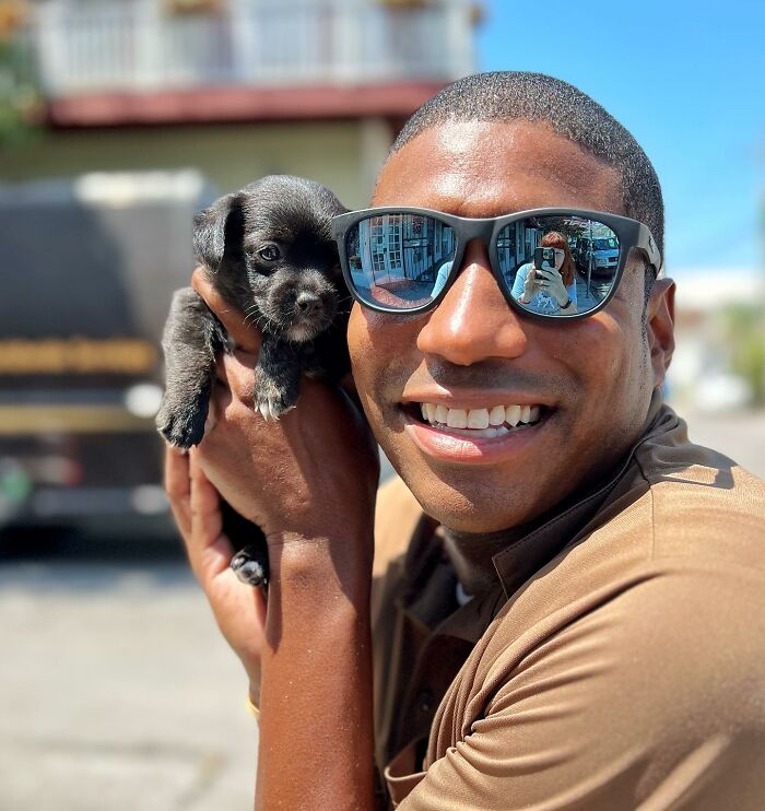 UPS Delivery Man Makes A Point Of Greeting Every Dog He Encounters (New Pics)