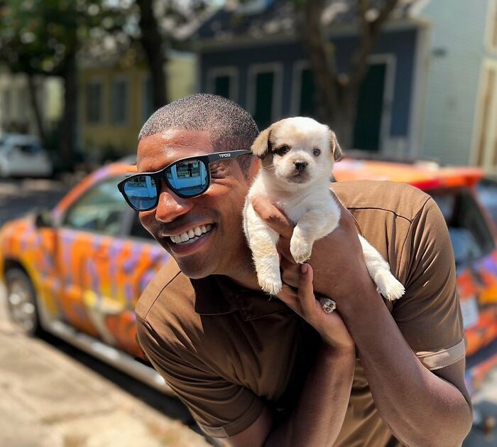 UPS Delivery Man Makes A Point Of Greeting Every Dog He Encounters (New Pics)