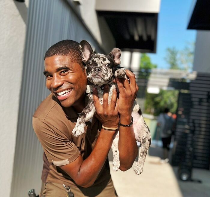 UPS Delivery Man Makes A Point Of Greeting Every Dog He Encounters (New Pics)