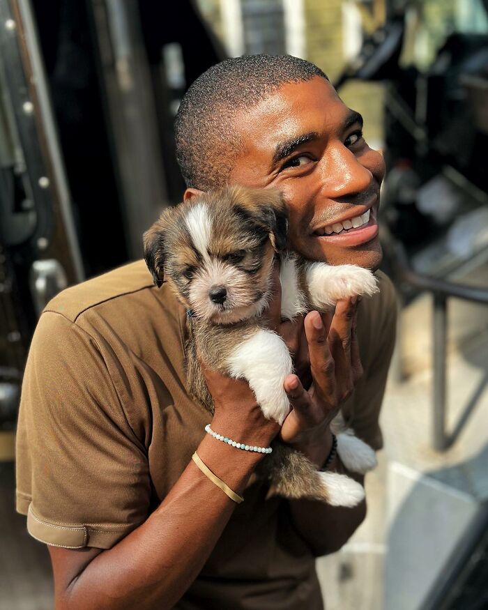 UPS Delivery Man Makes A Point Of Greeting Every Dog He Encounters (New Pics)