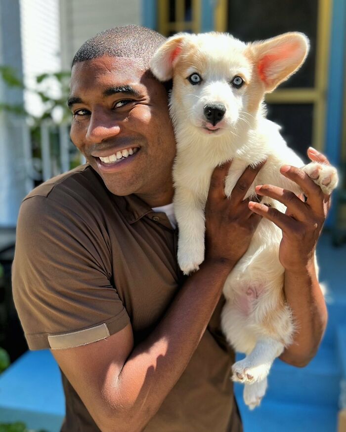 UPS Delivery Man Makes A Point Of Greeting Every Dog He Encounters (New Pics)