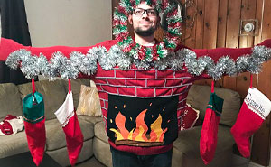 50 People That Went Above And Beyond With Their ‘Ugly’ Christmas Sweaters (New Pics)