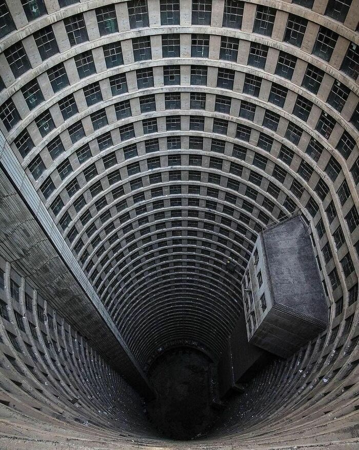 Brutalist-Architecture-Pictures