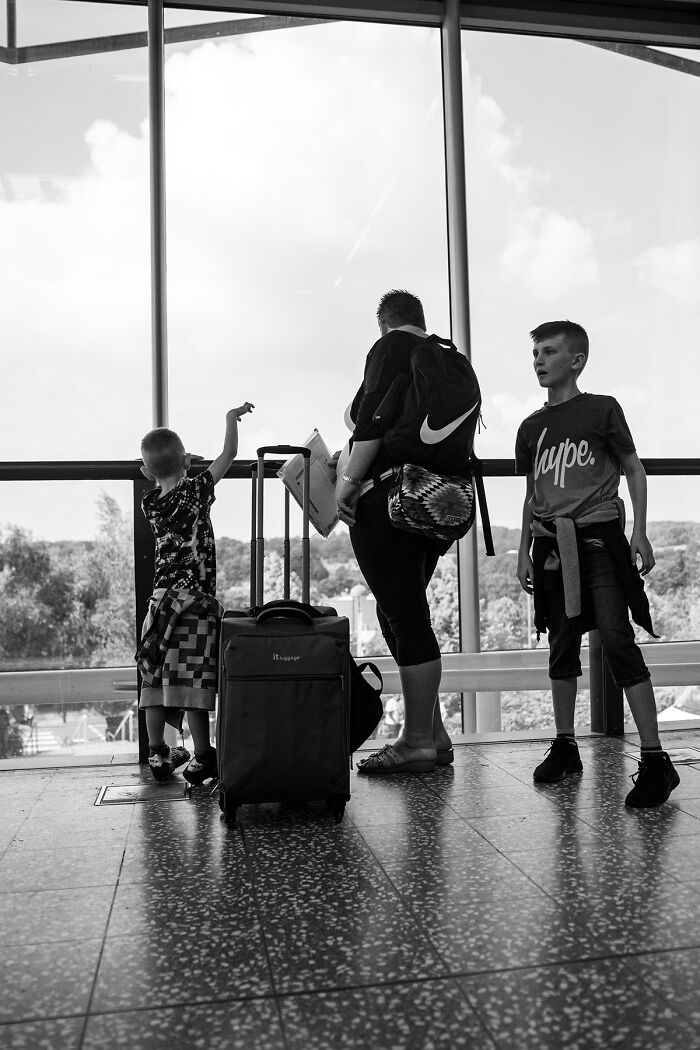 A Photographer's Diary Of Airport Life Pre-Covid (40 Pics)