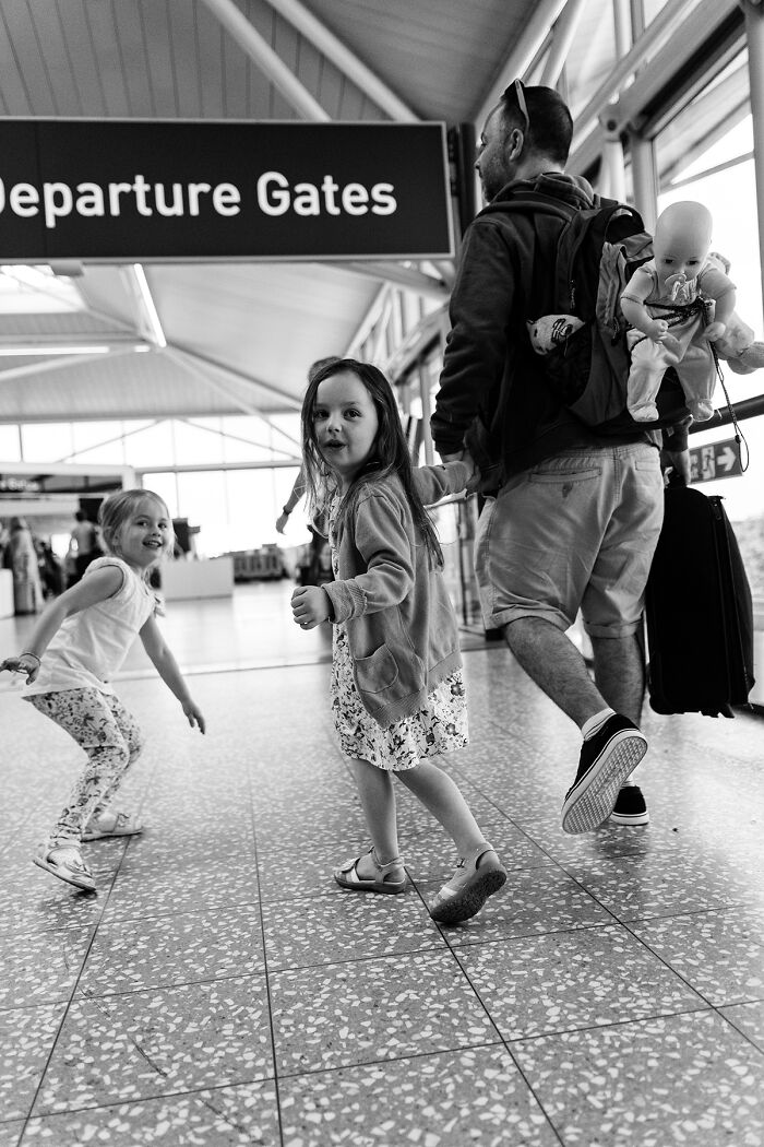 A Photographer's Diary Of Airport Life Pre-Covid (40 Pics)