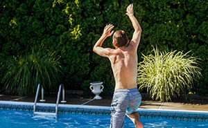 Woman Comes Home To Find Random Teenagers In Her Pool, Starts A Series Of Petty Revenge