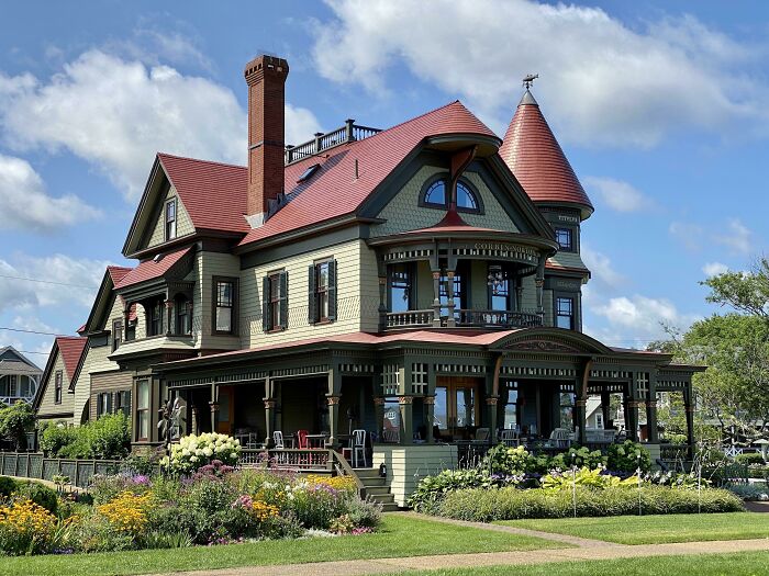 Home In Oak Bluffs, Martha’s Vineyard Ma